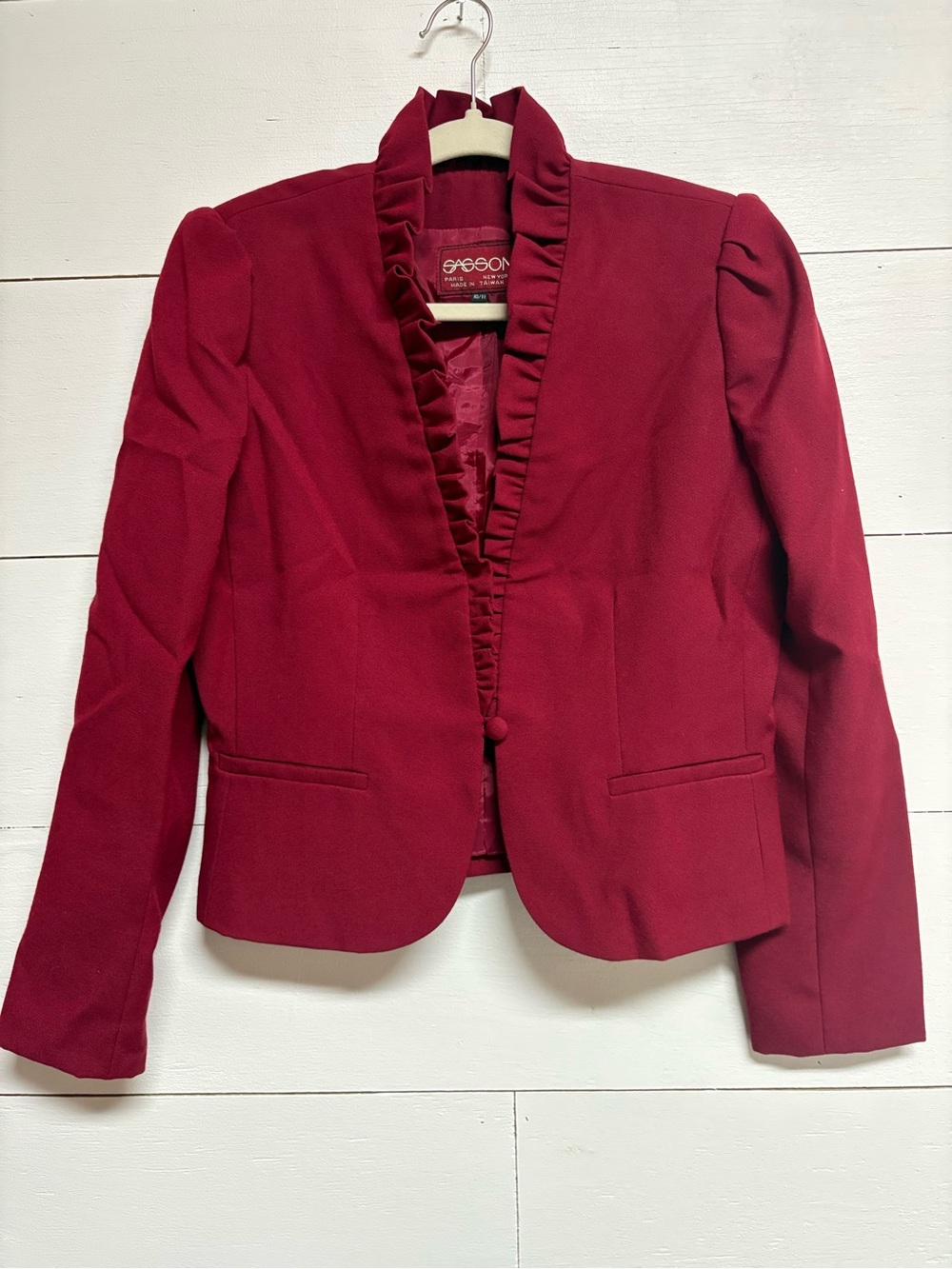 Vintage Sasson Burgundy Ruffle Collar Puff Sleeve Blazer Size 10/11. Runs small